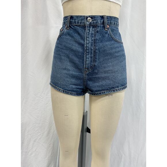 Grlfrnd 'Kyla' Blue Denim High Rise Hot Short Size 30 - Picture 2 of 5